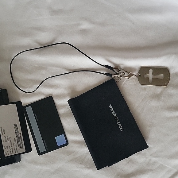 Vintage Dolce & Gabbana Cross Dog Tag Leather and Metal Necklace - Picture 10 of 15